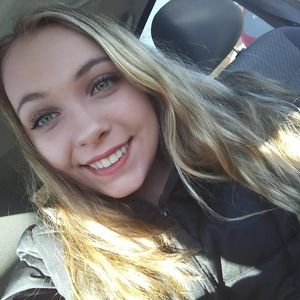 Meet your Posher, Hayley